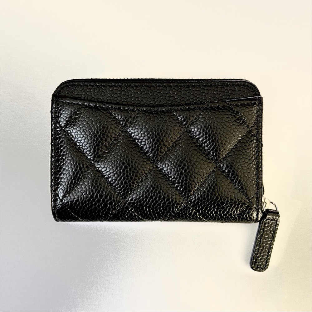 Chanel Classic Zipped Coin Purse (Black Caviar/Silver) [2025] - Picture 3 of 8